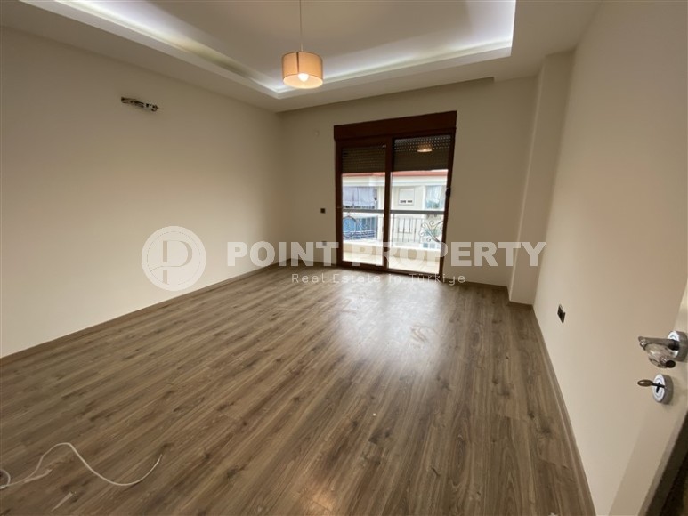 Spacious apartment with fine finishing, on the 3rd floor in a modern residential complex, 1250 meters from the sea-id-6825-photo-6