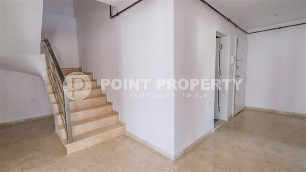 Five-room penthouse, 230m² with mountain views in a complex with a swimming pool in Cikcilli, Alanya-id-1533-photo-20