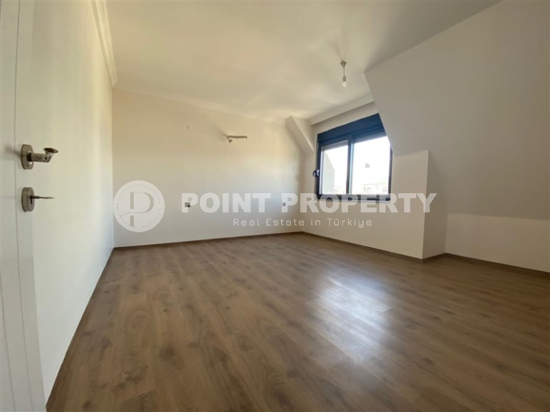 Duplex apartment 3+1 with high-quality finishing, on the 5th floor with an attic in a promising area of Alanya - Gazipasa-id-6828-photo-3