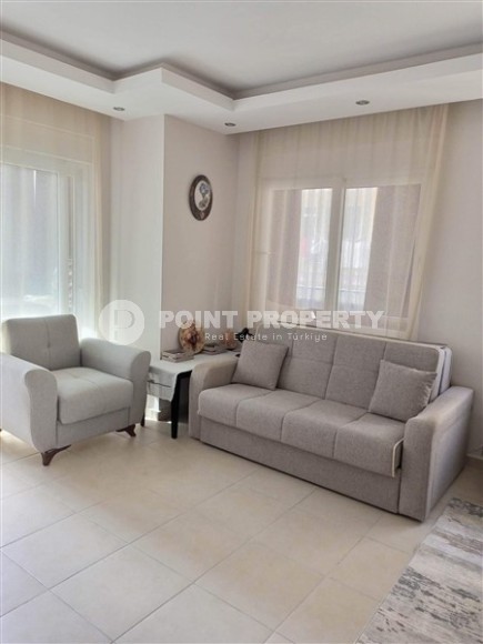 Affordable apartment with furniture and household appliances, in the center of the popular area of Alanya - Mahmutlar-id-6830-photo-2