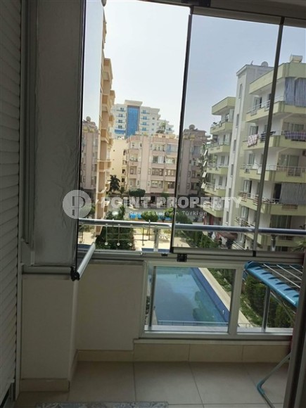 Affordable apartment with furniture and household appliances, in the center of the popular area of Alanya - Mahmutlar-id-6830-photo-10