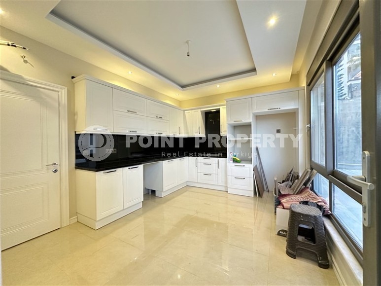 Просторная квартира 3+1, общей площадью 150 м2, в комфортабельном жилом комплексе 2017 года постройки, в районе Чиплаклы-id-6834-фото-3