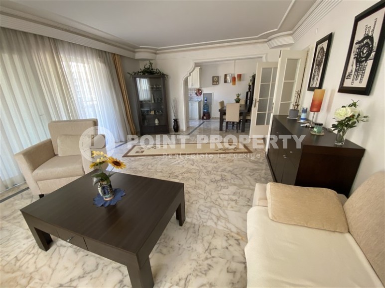 Просторная квартира 2+1, общей площадью 135 м2, в центре современного района Аланьи - Махмутлар-id-6842-фото-2