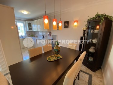 Spacious 2+1 apartment with a total area of 135 m2, in the center of the modern area of Alanya - Mahmutlar-id-6842-photo-3