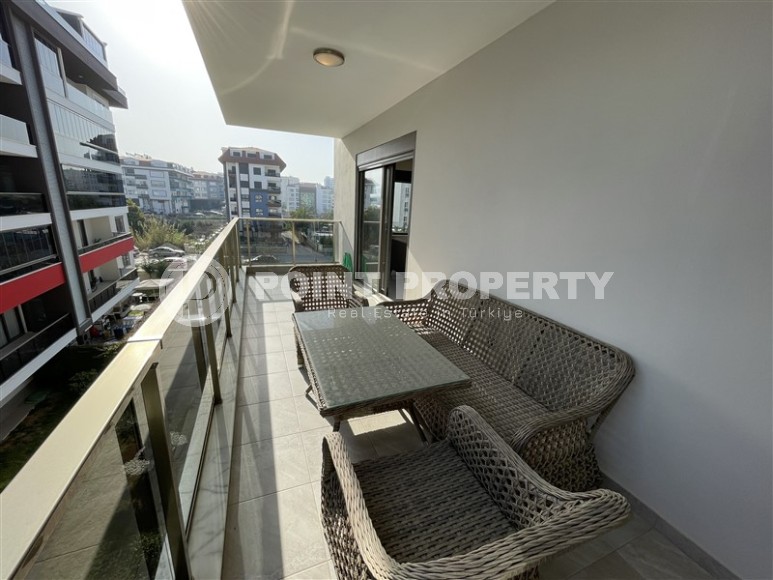 Квартира с современным дизайном, комфортабельной мебелью и всей необходимой бытовой техникой, в центре престижного района Аланьи - Кестель-id-6843-фото-12