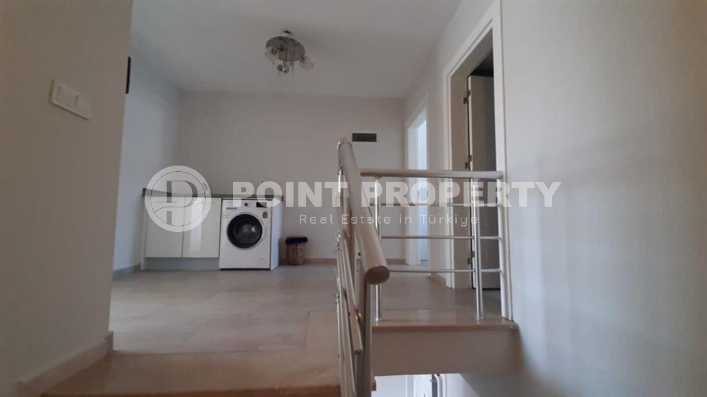 Spacious two-level apartment with mountain views, on the 5th floor with an attic, in the center of the Kestel district-id-6844-photo-9