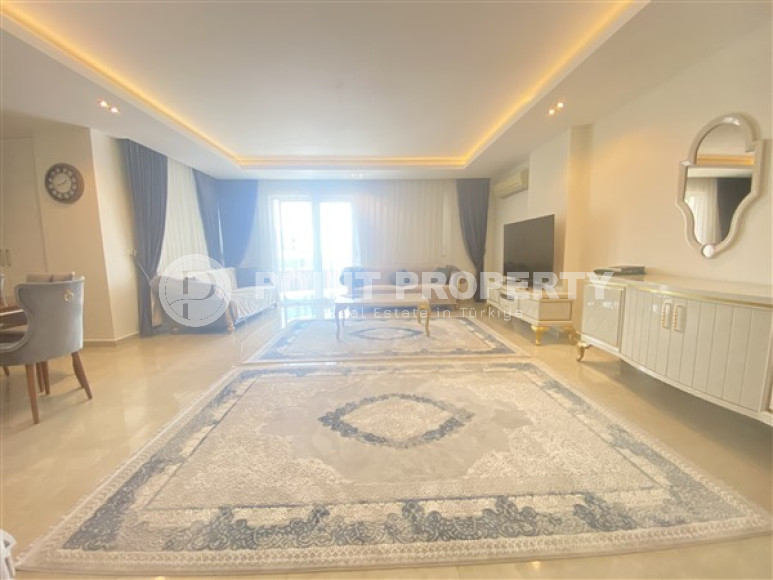 Furnished view apartment 3+1, 140m², in an elite complex in Mahmutlar, Alanya-id-1536-photo-5