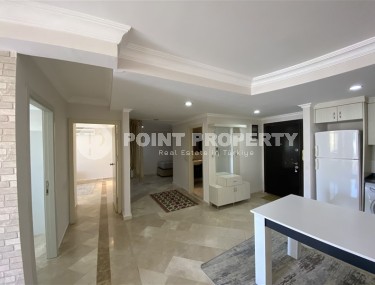 Комфортабельная квартира с мебелью и бытовой техникой, на 10-м этаже, в центре района Махмутлар-id-6855-фото-4