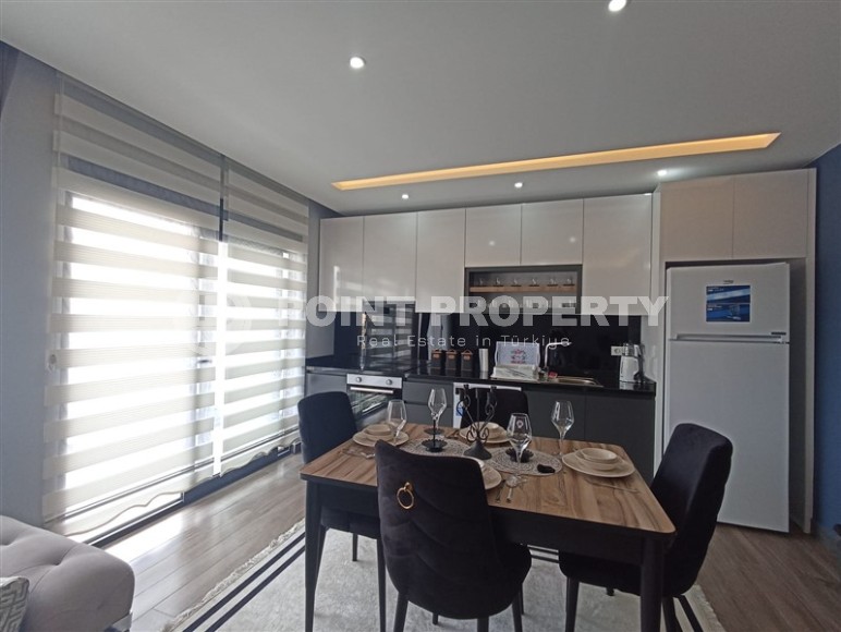 Duplex apartment on the 6th floor with an attic 300 meters from the sea, in the center of Mahmutlar-id-6859-photo-4