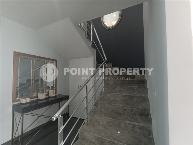 Duplex apartment on the 6th floor with an attic 300 meters from the sea, in the center of Mahmutlar-id-6859-photo-11