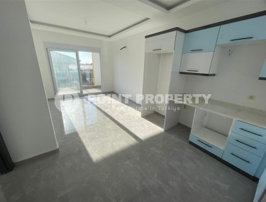 Небольшая квартира с чистовой отделкой на 2-м этаже, в резиденции 2022 года постройки-id-6868-фото-3