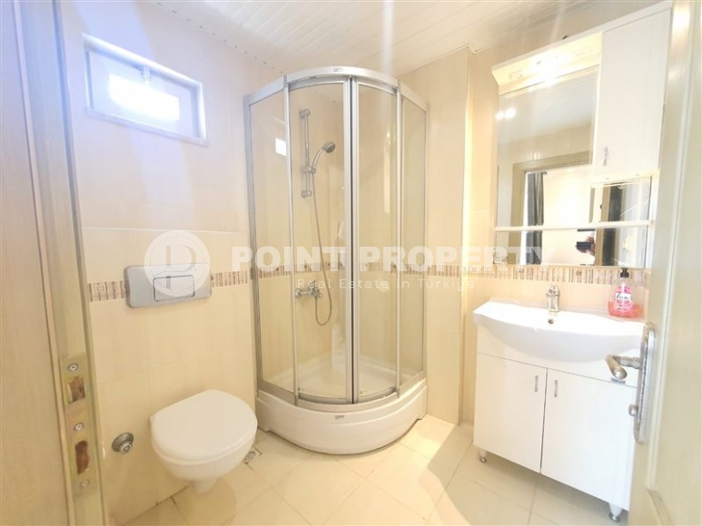 Светлая, просторная квартира 2+1, общей площадью 130 м2, в 500 метрах от моря, в спокойном, благоустроенном районе Аланьи - Тосмур-id-6878-фото-15