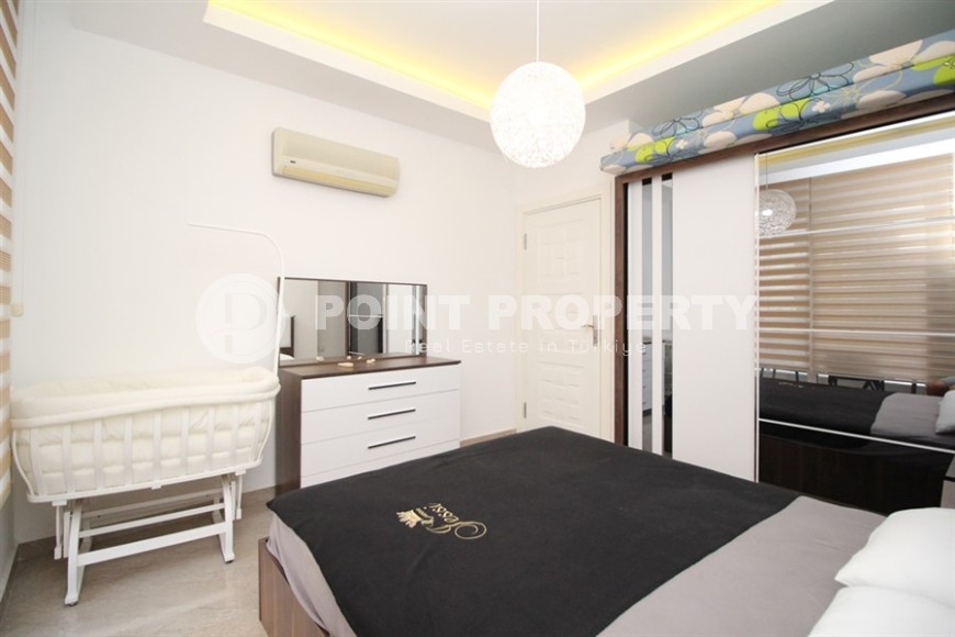 Compact apartment with high-quality renovation, modern furniture and household appliances, in the center of Mahmutlar district-id-6879-photo-6