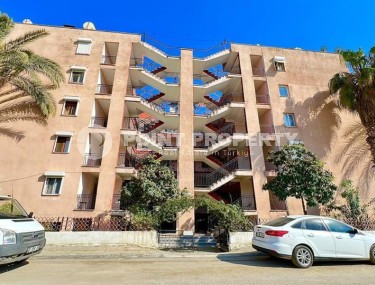 Inexpensive apartment with a convenient location 400 meters from the sea, in the center of Mahmutlar-id-6880-photo-1