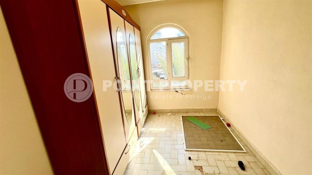 Inexpensive apartment with a convenient location 400 meters from the sea, in the center of Mahmutlar-id-6880-photo-5