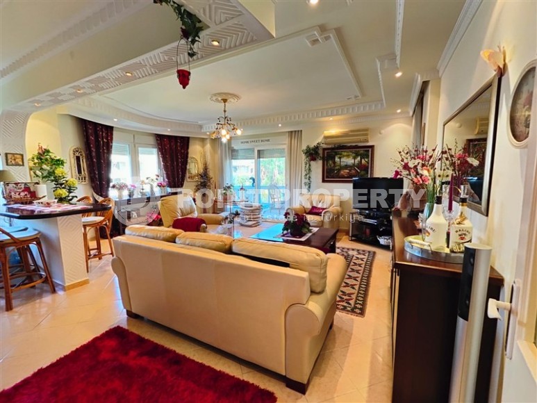 Furnished apartment 2+1 250 meters from the sea, in the center of the popular area of Alanya - Lower Oba-id-6881-photo-2