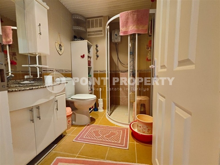 Furnished apartment 2+1 250 meters from the sea, in the center of the popular area of Alanya - Lower Oba-id-6881-photo-9