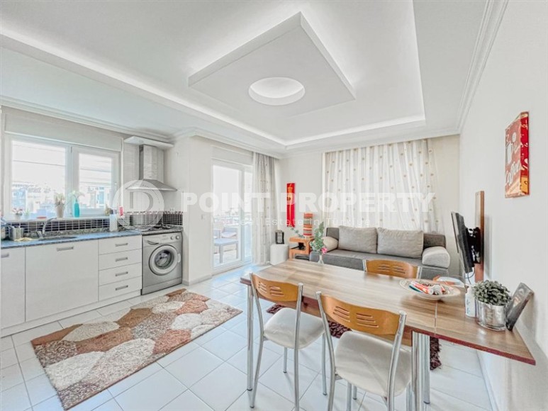 Bright, comfortable apartment 2+1 on the 2nd floor, in the center of Mahmutlar district-id-6887-photo-2