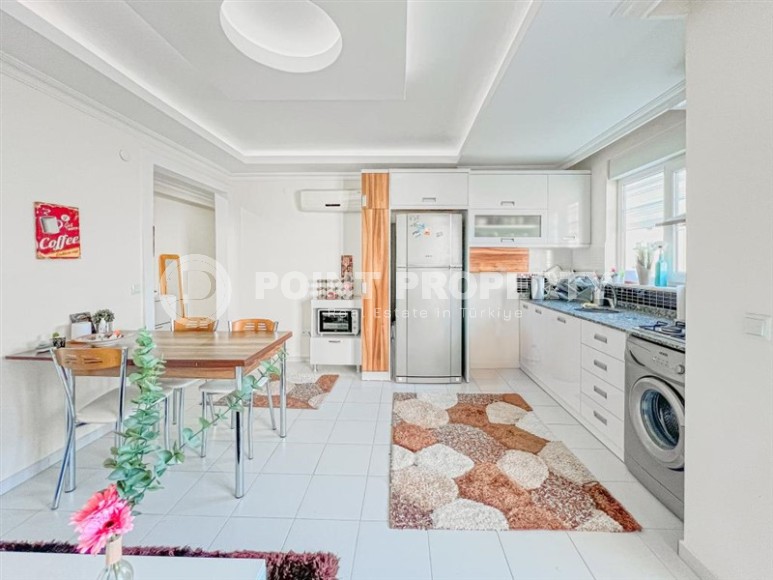 Bright, comfortable apartment 2+1 on the 2nd floor, in the center of Mahmutlar district-id-6887-photo-4