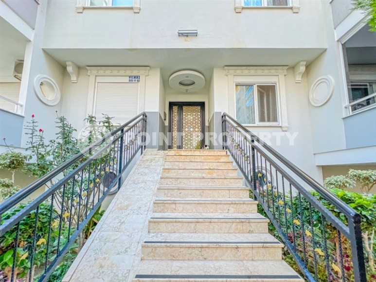 Bright, comfortable apartment 2+1 on the 2nd floor, in the center of Mahmutlar district-id-6887-photo-21