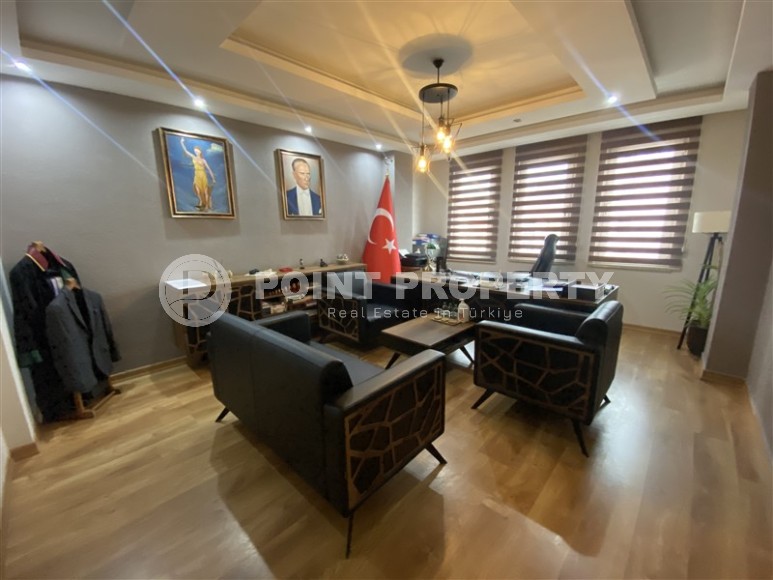 Помещение под офис в центре Аланьи с возможностью получения гражданства Турции-id-6888-фото-2