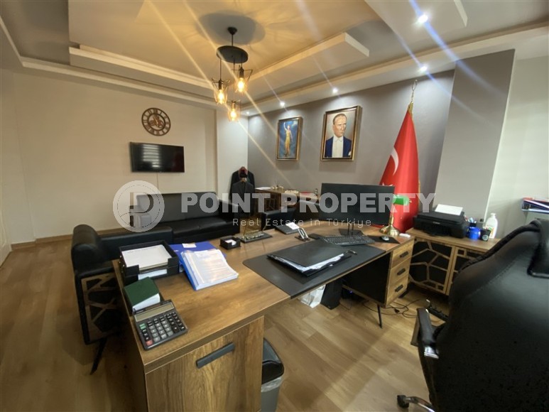 Помещение под офис в центре Аланьи с возможностью получения гражданства Турции-id-6888-фото-3