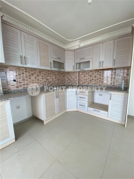 Spacious duplex 5+1, with a total area of 260 m2, on the 6th floor with an attic, in the picturesque area of Alanya - Avsallar-id-6891-photo-4