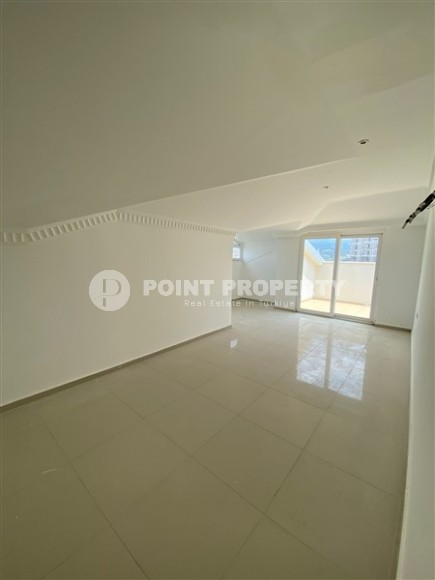 Spacious duplex 5+1, with a total area of 260 m2, on the 6th floor with an attic, in the picturesque area of Alanya - Avsallar-id-6891-photo-10