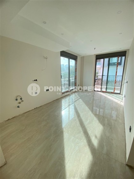 Небольшая квартира с чистовой отделкой, на 1-м этаже в жилом комплексе на финальном этапе строительства-id-6893-фото-2