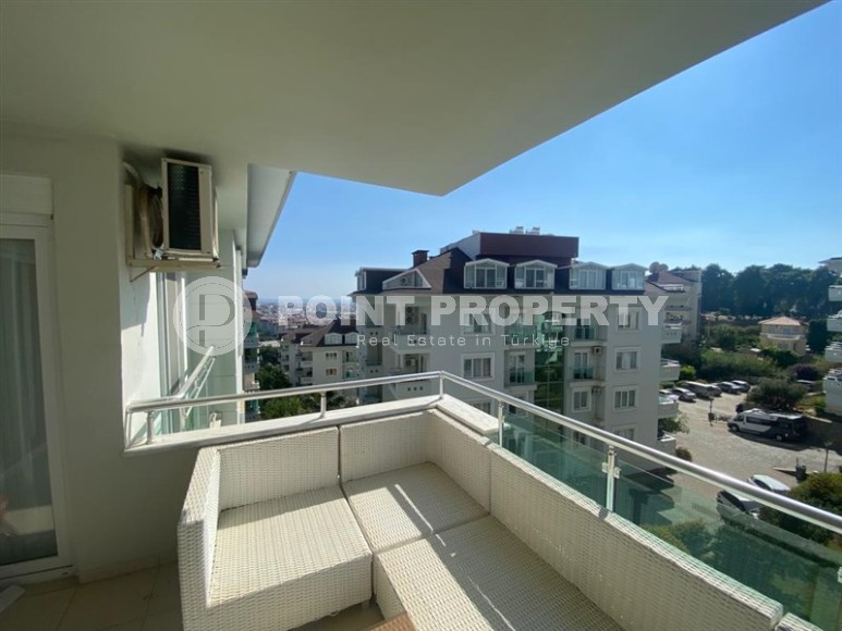 Large two-level apartment 5+1, with a total area of 380 m2, on the 4th floor with an attic in a popular area of Alanya - Lower Oba-id-6895-photo-13
