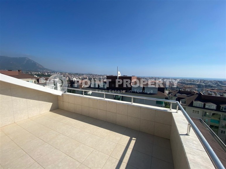 Large two-level apartment 5+1, with a total area of 380 m2, on the 4th floor with an attic in a popular area of Alanya - Lower Oba-id-6895-photo-16