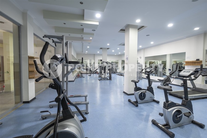 Large two-level apartment 5+1, with a total area of 380 m2, on the 4th floor with an attic in a popular area of Alanya - Lower Oba-id-6895-photo-18