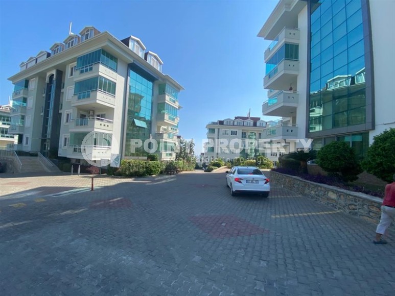 Large two-level apartment 5+1, with a total area of 380 m2, on the 4th floor with an attic in a popular area of Alanya - Lower Oba-id-6895-photo-27