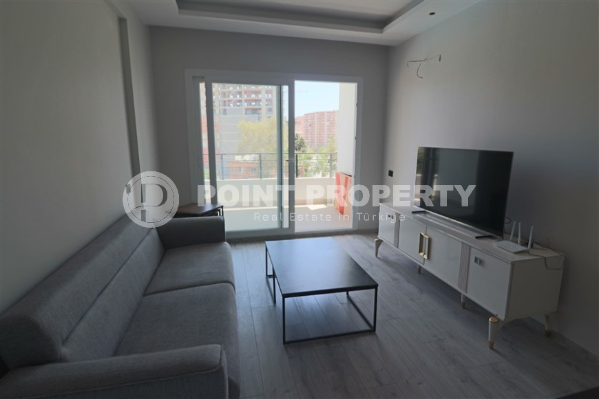 New apartment with furniture and household appliances 500 meters from the sea, in the center of Tomyuk district-id-6901-photo-2