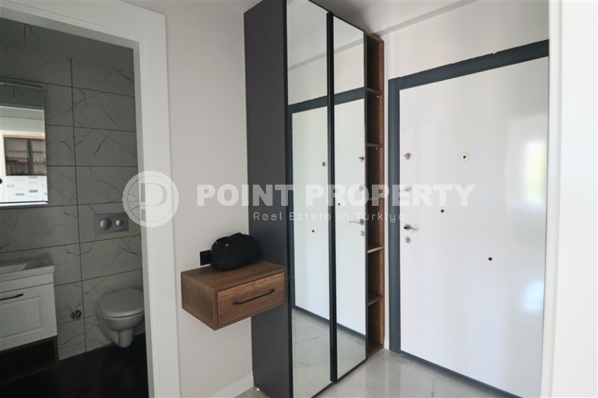 New apartment with furniture and household appliances 500 meters from the sea, in the center of Tomyuk district-id-6901-photo-5