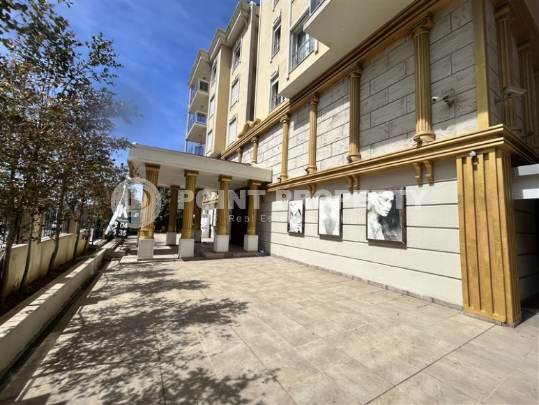Detached commercial premises with a total area of 1050 m2, on one of the central streets of Alanya-id-6908-photo-1