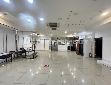 Detached commercial premises with a total area of 1050 m2, on one of the central streets of Alanya-id-6908-photo-2