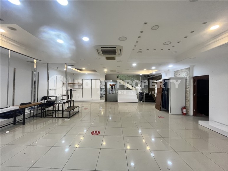 Detached commercial premises with a total area of 1050 m2, on one of the central streets of Alanya-id-6908-photo-2