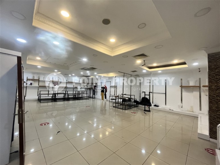 Detached commercial premises with a total area of 1050 m2, on one of the central streets of Alanya-id-6908-photo-3