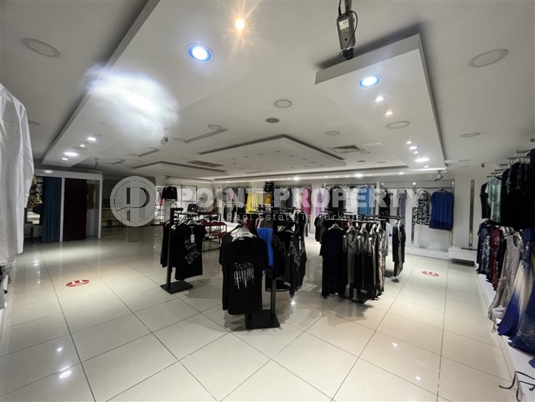 Detached commercial premises with a total area of 1050 m2, on one of the central streets of Alanya-id-6908-photo-5