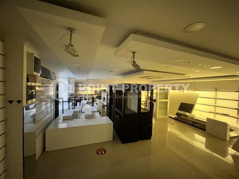 Detached commercial premises with a total area of 1050 m2, on one of the central streets of Alanya-id-6908-photo-13