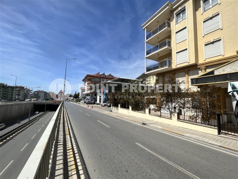 Detached commercial premises with a total area of 1050 m2, on one of the central streets of Alanya-id-6908-photo-17