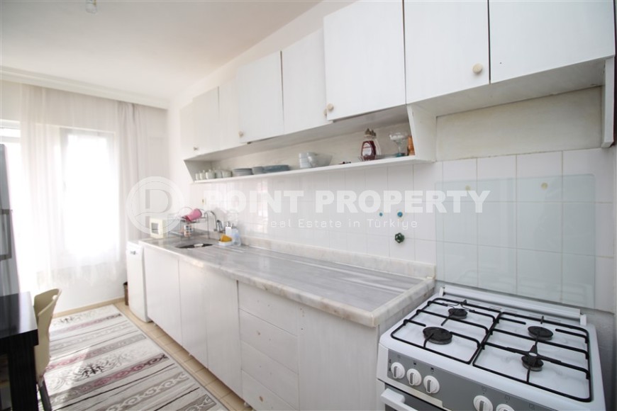 Spacious apartment 2+1, with a total area of 120 m2, on the 3rd floor in a building built in 2003-id-6911-photo-3