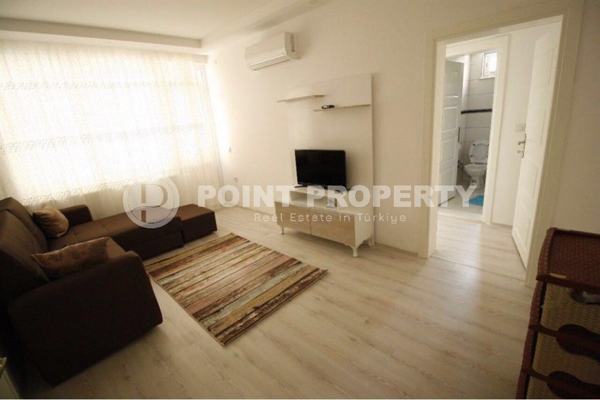 4-storey building with six apartments and a cafe on the 1st floor, in the center of Alanya-id-6917-photo-6