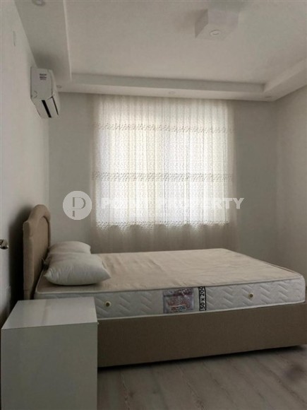 4-storey building with six apartments and a cafe on the 1st floor, in the center of Alanya-id-6917-photo-12