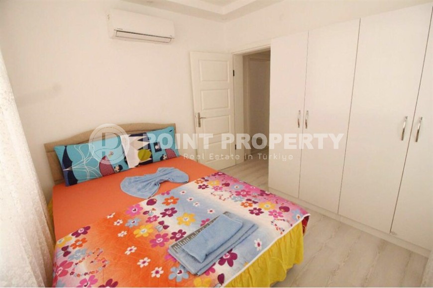 4-storey building with six apartments and a cafe on the 1st floor, in the center of Alanya-id-6917-photo-13