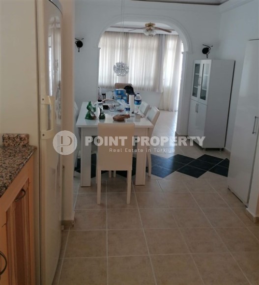 Меблированная двухуровневая квартира с видом на горы и море, в самом сердце Аланьи, в историческом районе крепости Кале-id-6920-фото-4