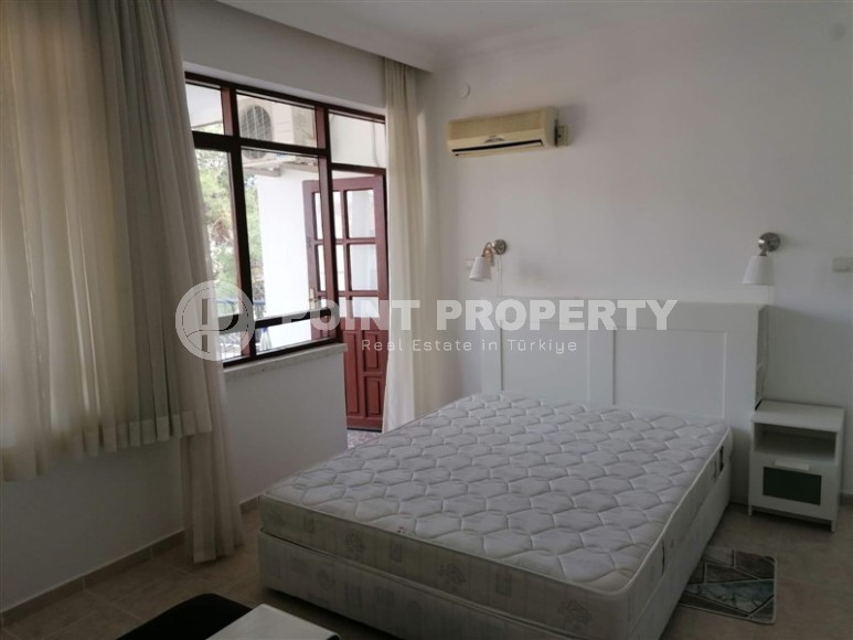 Меблированная двухуровневая квартира с видом на горы и море, в самом сердце Аланьи, в историческом районе крепости Кале-id-6920-фото-8