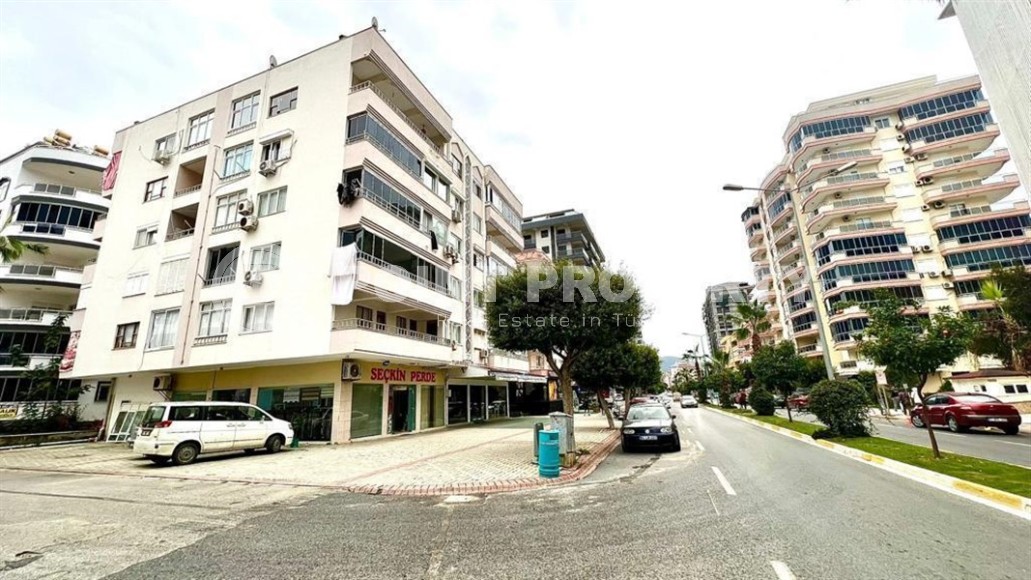 Inexpensive apartment on the 1st floor in a building built in 2005, in the center of the popular area of Alanya - Mahmutlar-id-6923-photo-1