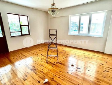 Inexpensive apartment on the 1st floor in a building built in 2005, in the center of the popular area of Alanya - Mahmutlar-id-6923-photo-3